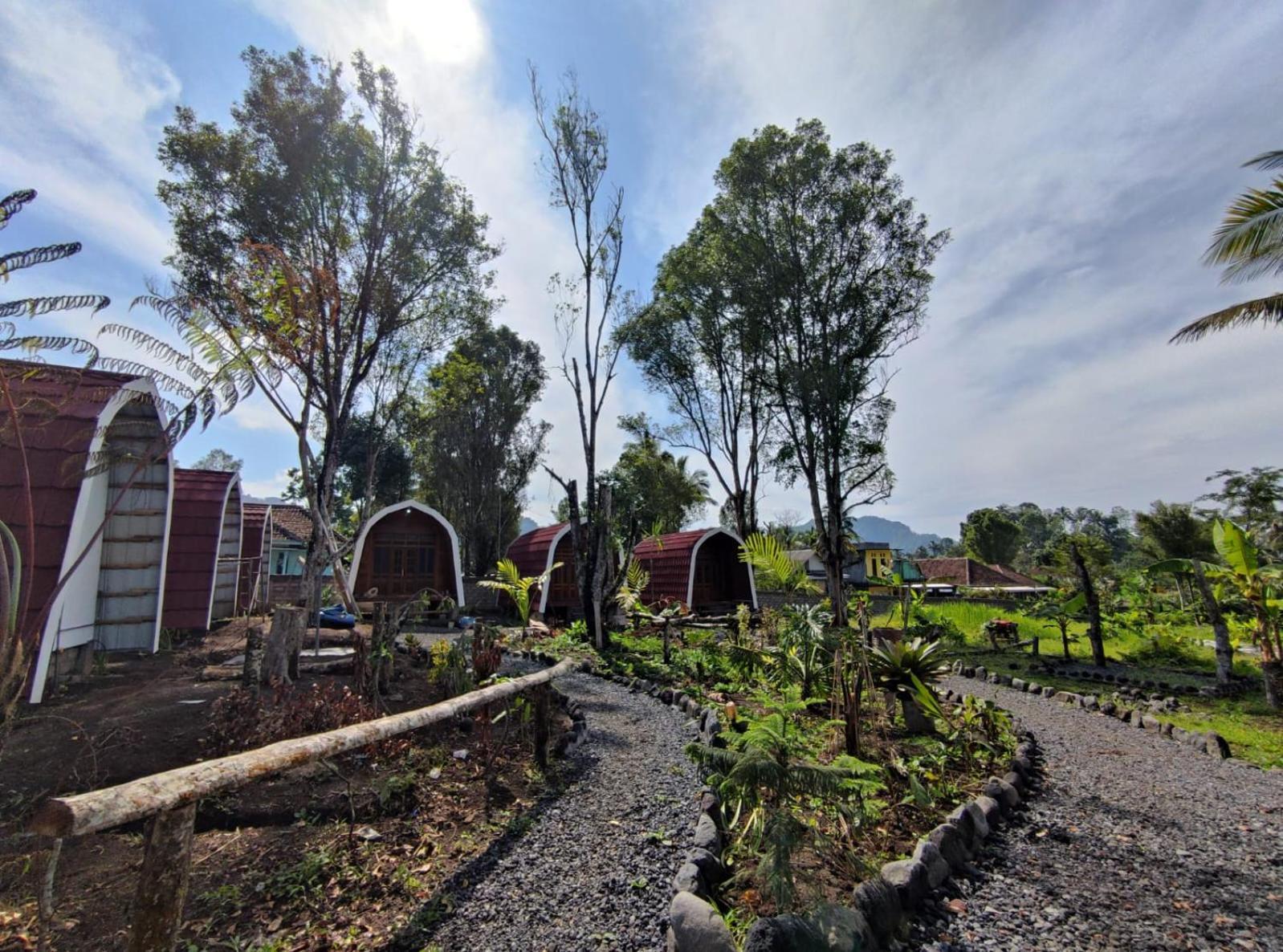Indah Damai Cottages Sidomukti Bagian luar foto