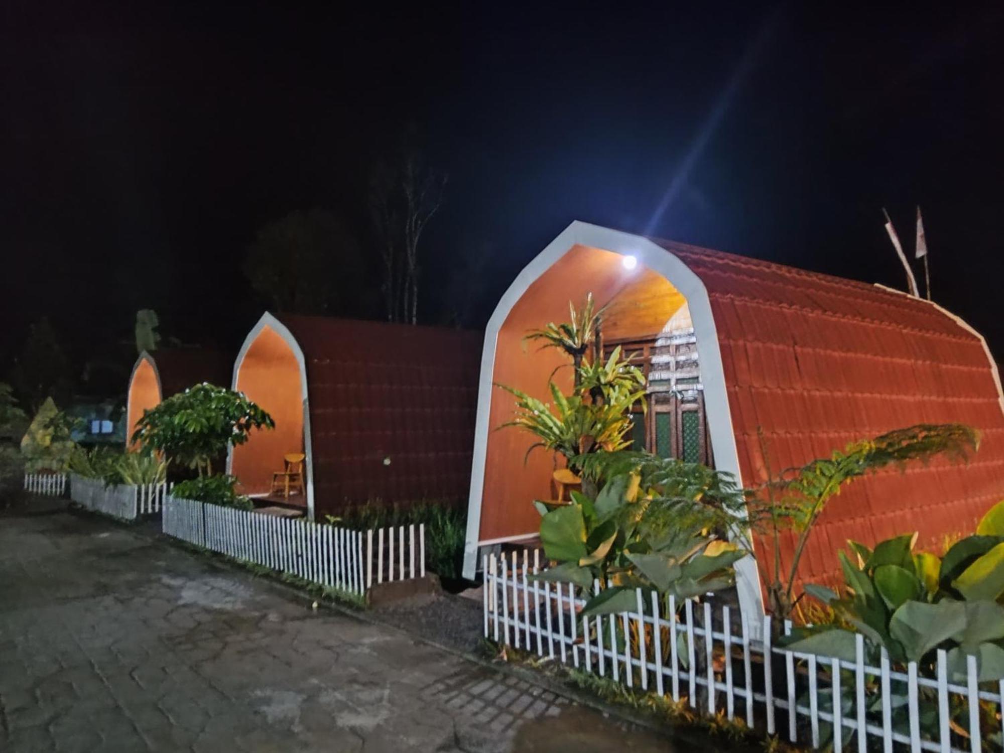 Indah Damai Cottages Sidomukti Bagian luar foto